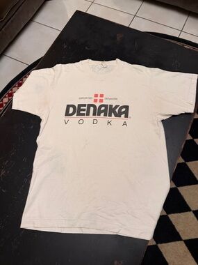 90’s Vodka Graphic Tee - Men L